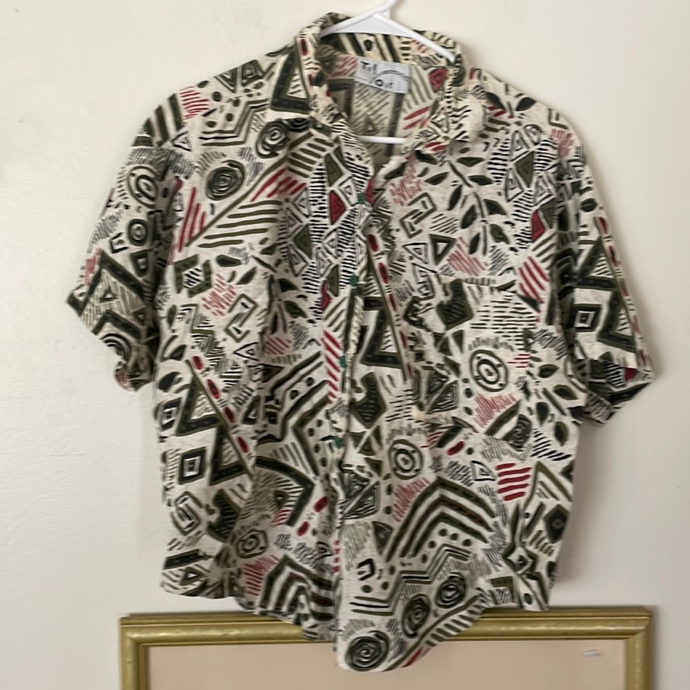 Try One vintage cropped button down shirt sleeve funky pattern white olive red